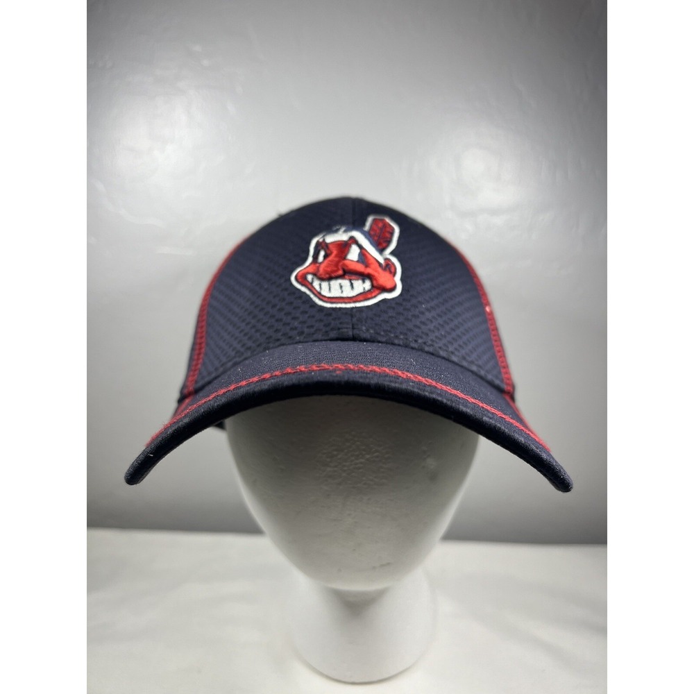 New Era Cleveland Indians MLB Core 9FORTY Adjustable Hat Loop And Hook Navy‎